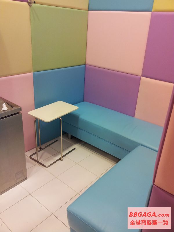 共享哺乳室, 有門, 但沒有鎖