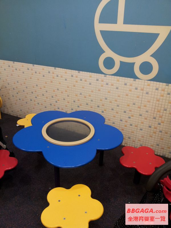 有兒童桌椅