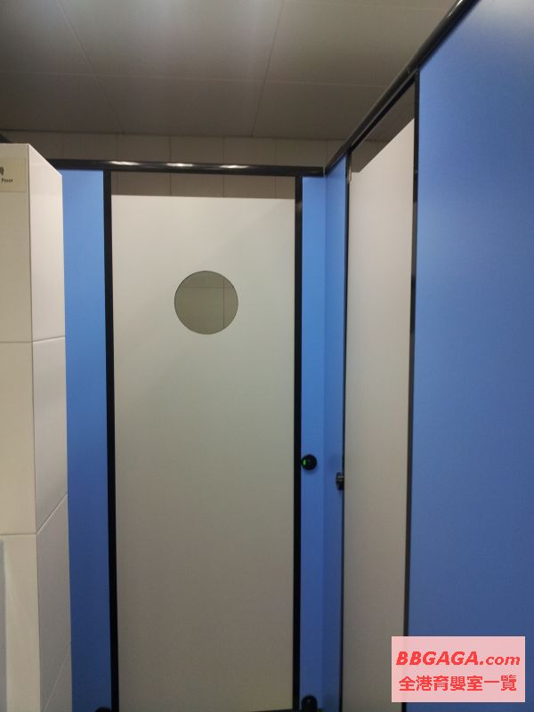 男廁設兒童洗手間